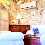 ヴィラ Sant'ambrogio's *